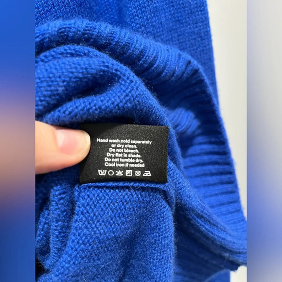 Summersalt Coziest Cashmere Royal blue Crew Sweater black/white accents size 1XL - Picture 10 of 10